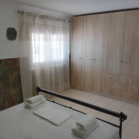 Apalonia Apartmán Leipsoí